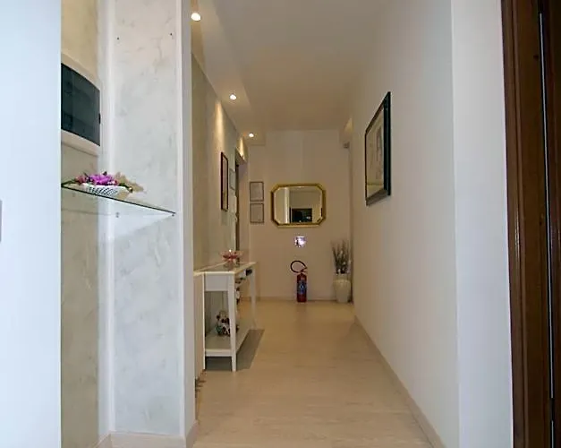 Oda ve Kahvaltı La Perla Di 4*