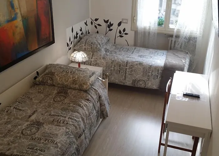 La Perla Di 4* Roma
